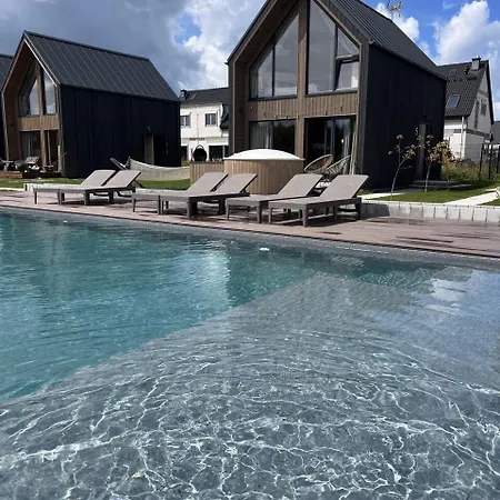 بيت للعطل Wood House