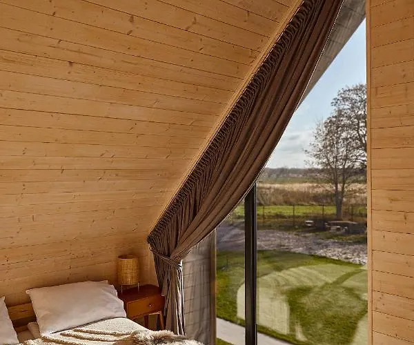 Wood House بيت للعطل