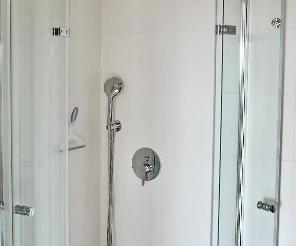 بيت للعطل Wood House تشوستش